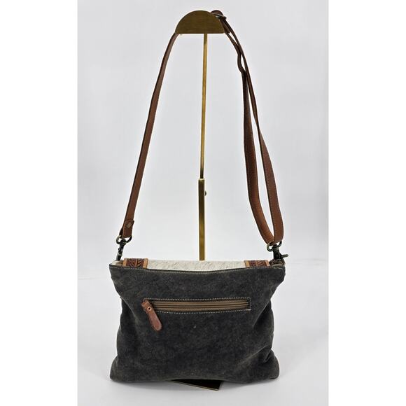 Myra Bag “Sansa” Leather Crossbody – Cowhide & Woven Southwest Pattern - Picture 3 of 11